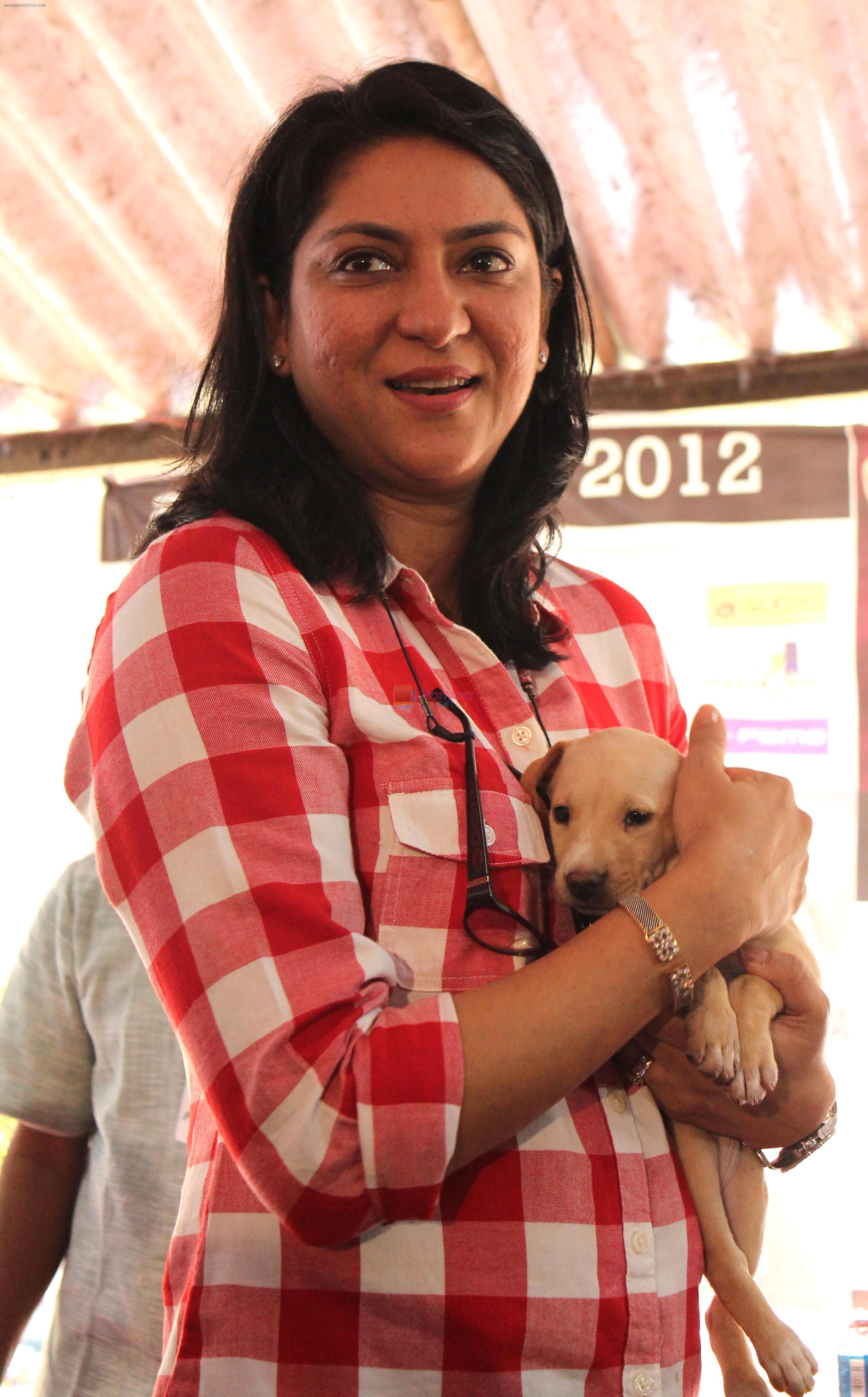 MP Priya Dutt at Adoptathon 2012