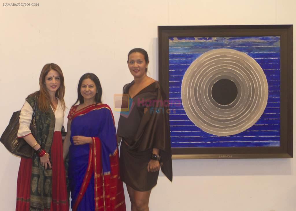 Sussane Roshan, Sangeeta Chopra, MarieLou Phillip  at SH Raza art show in Jehangir, Mumbai on 27th Nov 2012