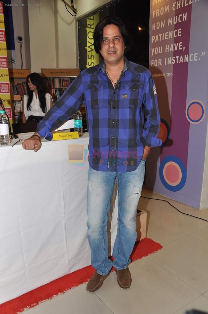 Rahul Roy at the launch of Vinod Nair's book in Crossword, Mumbai on 30th Nov 2012