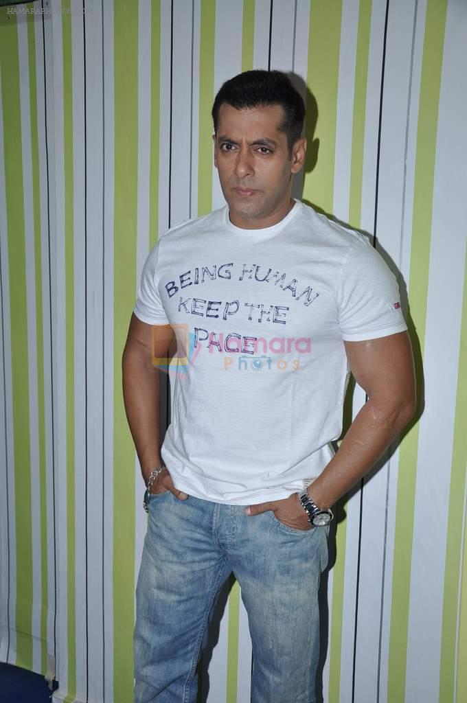 Salman Khan on the sets of Bigg Boss 6 in Lonavla, Mumbai on 30th Nov 2012