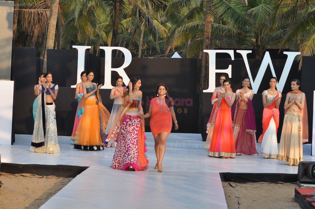 Bruna Abdullah walk the ramp for Shouger Merchant Doshi  Show at IRFW 2012 in Goa on 1st Dec 2012