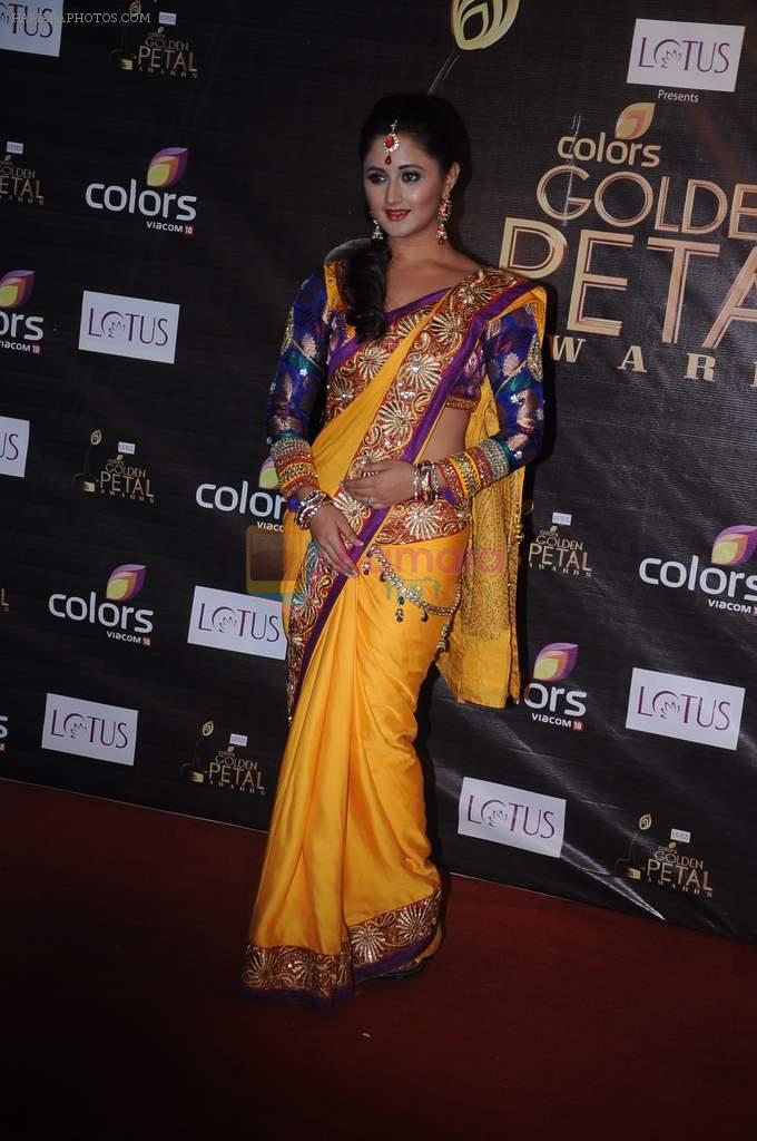 Rashmi Desai at Golden Petal Awards in Mumbai on 3rd Dec 2012