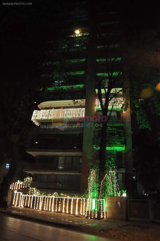 at Vidya Balan and Siddharth Roy Kapur's wedding bash for family in Mumbai on 11th Dec 2012