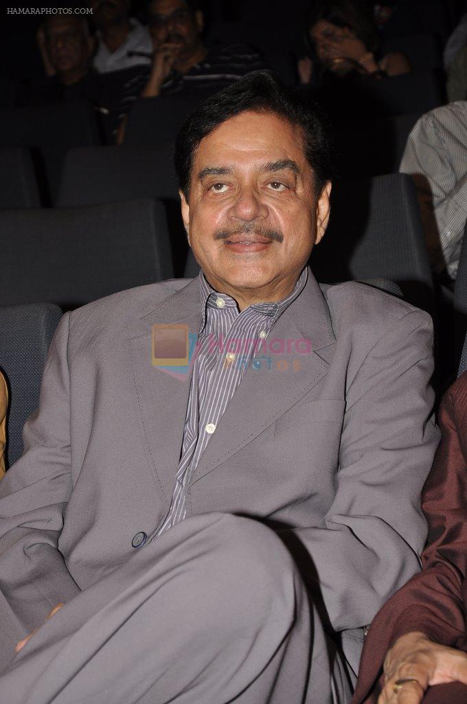 Shatrughan Sinha at Madhushre concert in St Andrews, Mumbai on 15th Dec 2012