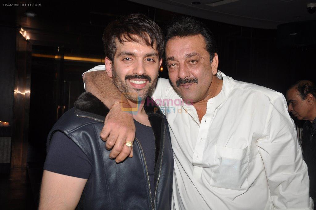 Sanjay Dutt at Shatrughan Sinha's dinner for doctors of Ambani hospital who helped him recover on 16th Dec 2012
