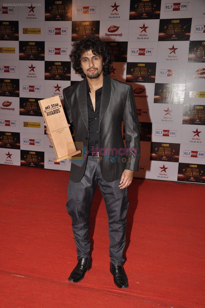 Sonu Nigam at Big Star Awards red carpet in Mumbai on 16th Dec 2012