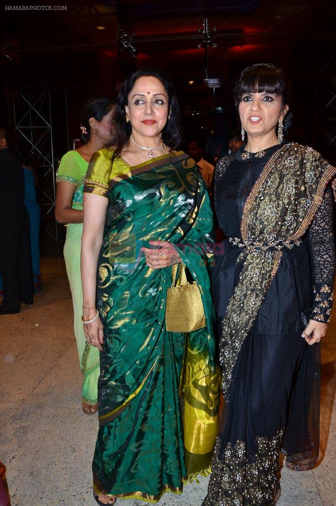 Hema Malini at Durga jasraj's daughter Avani's wedding reception with Puneet in Mumbai on 16th Dec 2012