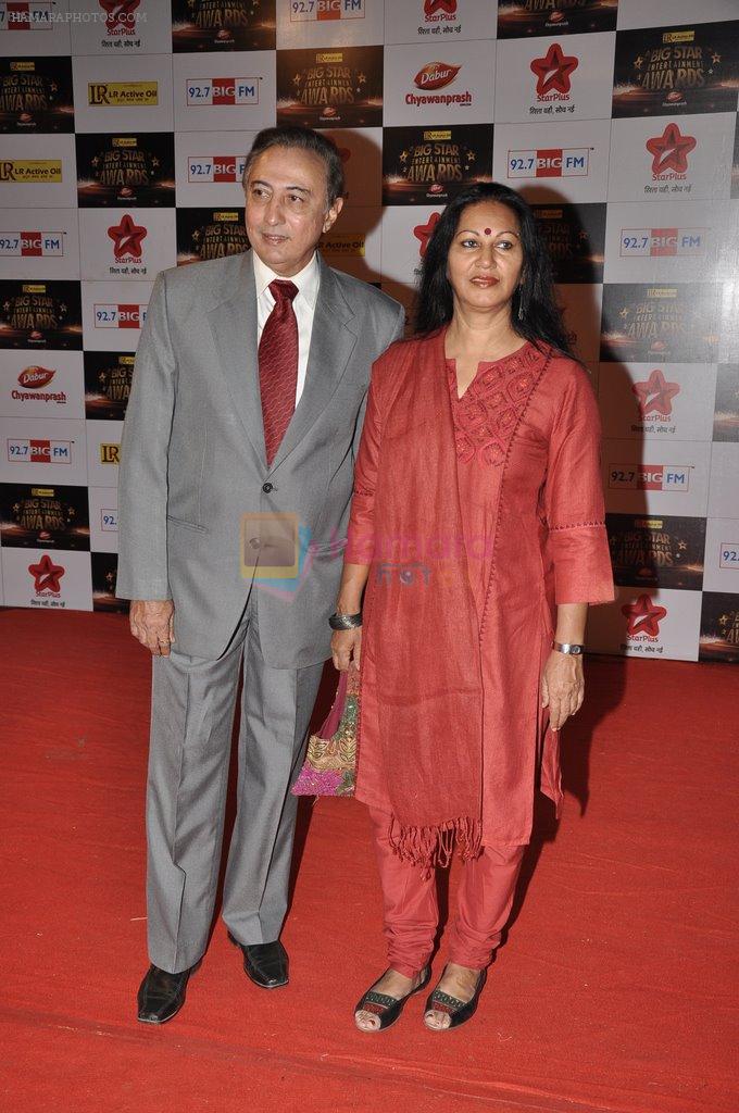 Anang Desai at Big Star Awards red carpet in Mumbai on 16th Dec 2012