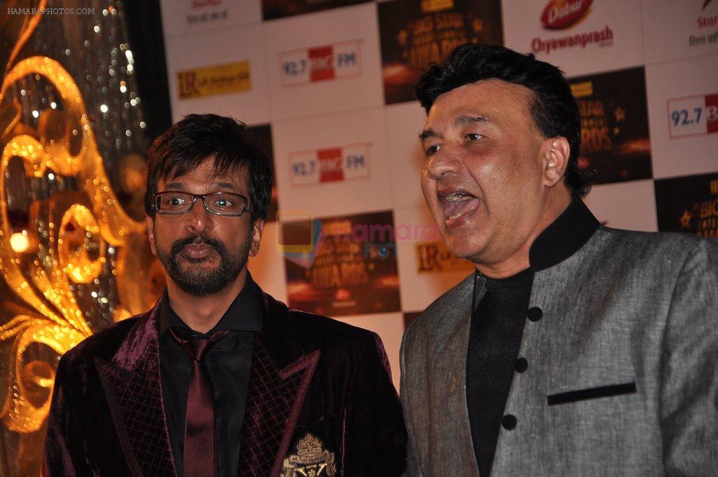 Javed Jaffrey, Anu Malik at Big Star Awards red carpet in Mumbai on 16th Dec 2012,1