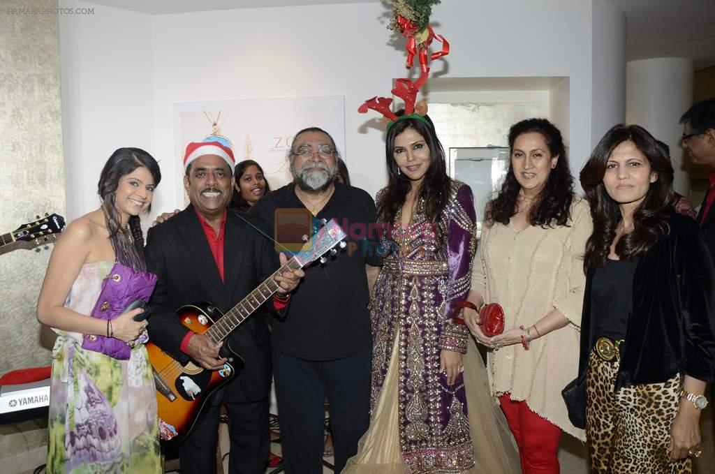 Nisha Jamwal at Zoya Christmas special hosted by Nisha Jamwal in Kemps Corner, Mumbai on 20th Dec 2012