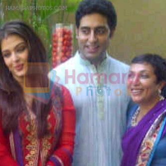 Aishwarya Rai Bachchan, Abhishek Bachchan at alka bhatia's wedding brunch in Mumbai on 25th Dec 2012