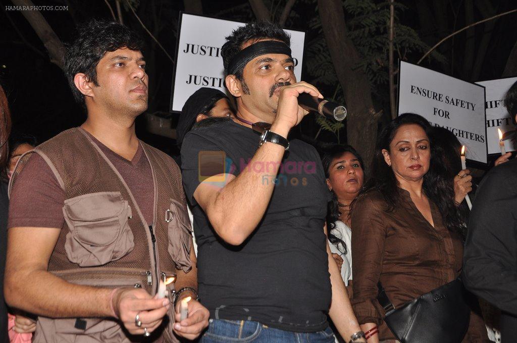 Ehsaan Noorani at the peace march for the Delhi victim in Mumbai on 29th Dec 2012