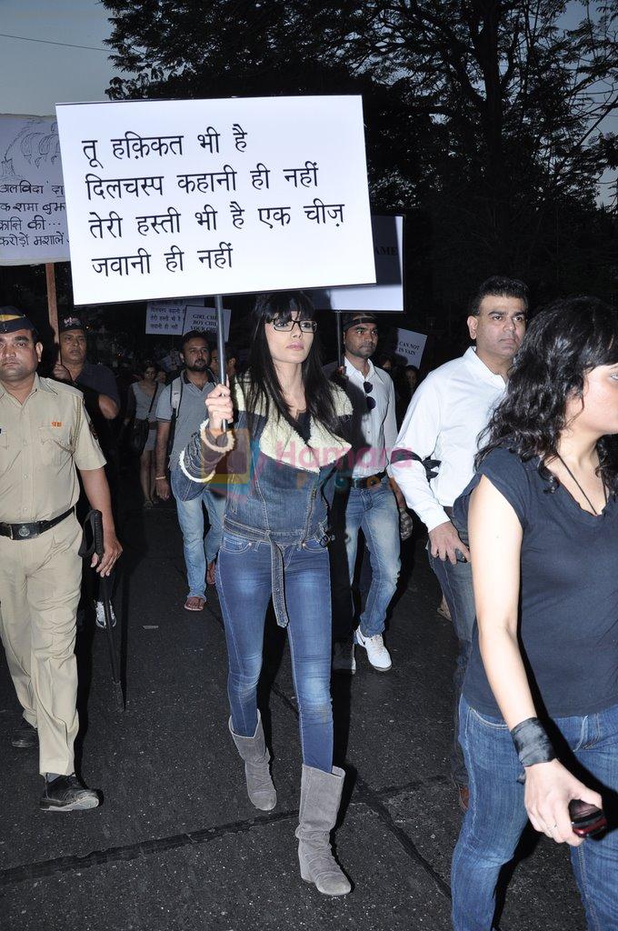 at the peace march for the Delhi victim in Mumbai on 29th Dec 2012