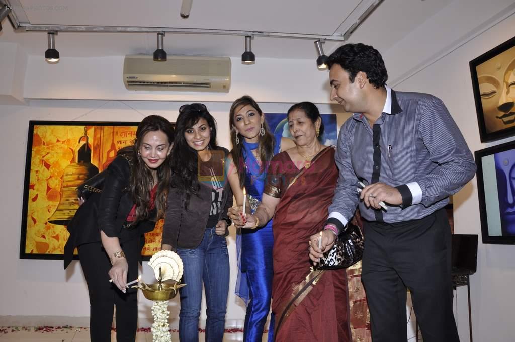 Manisha Kelkar at Sunita Wadhwan art event in Jehangir art gallery on 2nd Jan 2013