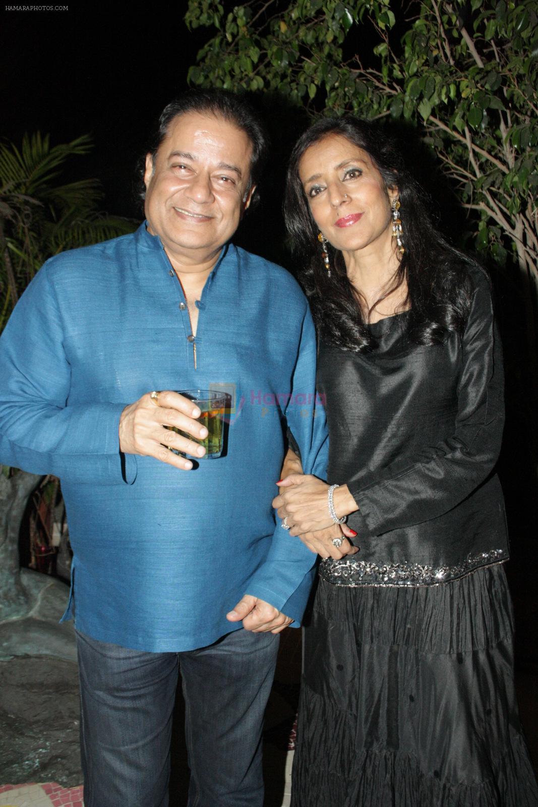 Anup Jalota at Sanjeev Goenka and Bharat Patel's New Year eve get-together at Walkeshwar house in White House on 31st Dec 2012