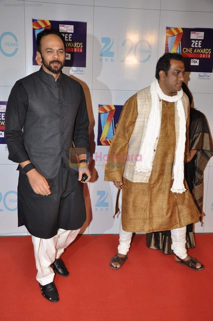 Rohit Shetty, Anurag Basu at Zee Awards red carpet in Mumbai on 6th Jan 2013