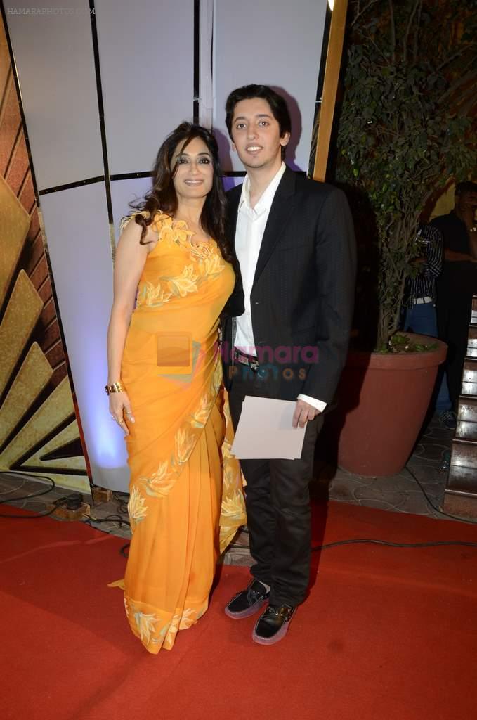Lucky Morani at Zee Awards red carpet in Mumbai on 6th Jan 2013,1