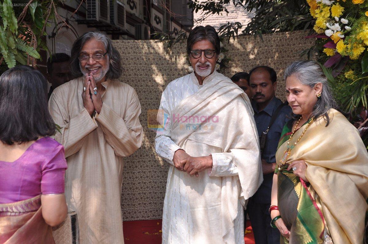 Amitabh Bachchan, Jaya Bachchan at Shaad Ali's Wedding in Bandra, Mumbai on 6th Jan 2013