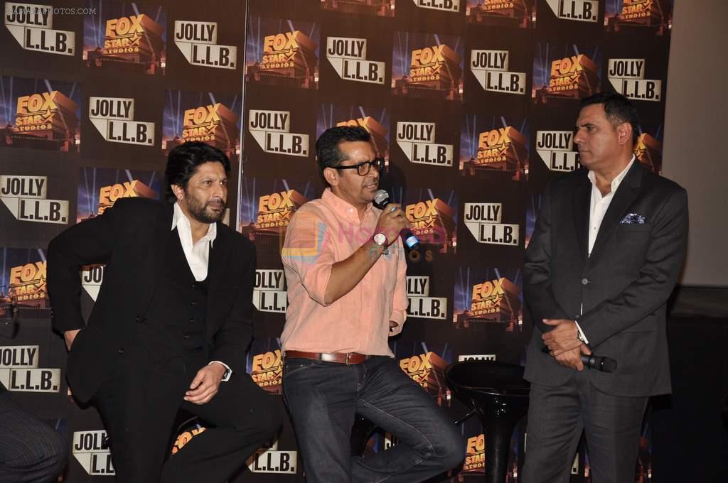 Boman Irani, Arshad Warsi at the launch of the trailor of Jolly LLB film in PVR, Mumbai on 8th Jan 2013