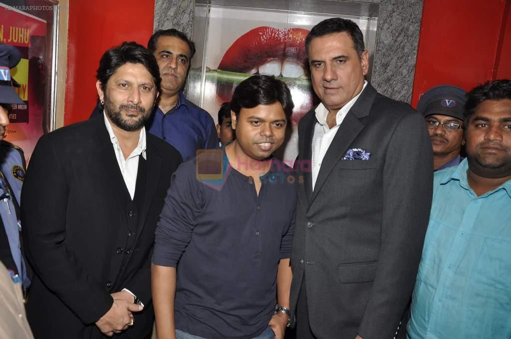 Arshad Warsi, Boman Irani at the launch of the trailor of Jolly LLB film in PVR, Mumbai on 8th Jan 2013