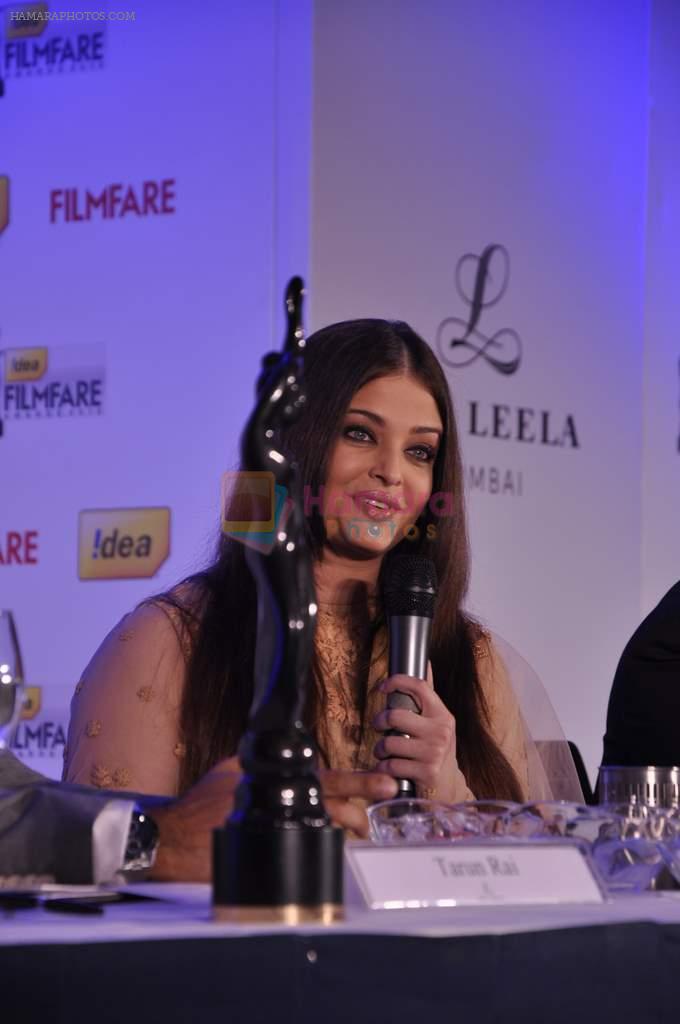 Aishwarya Rai Bachchan announces filmfare awards in Leela Hotel, Mumbai 9th Jan 2013