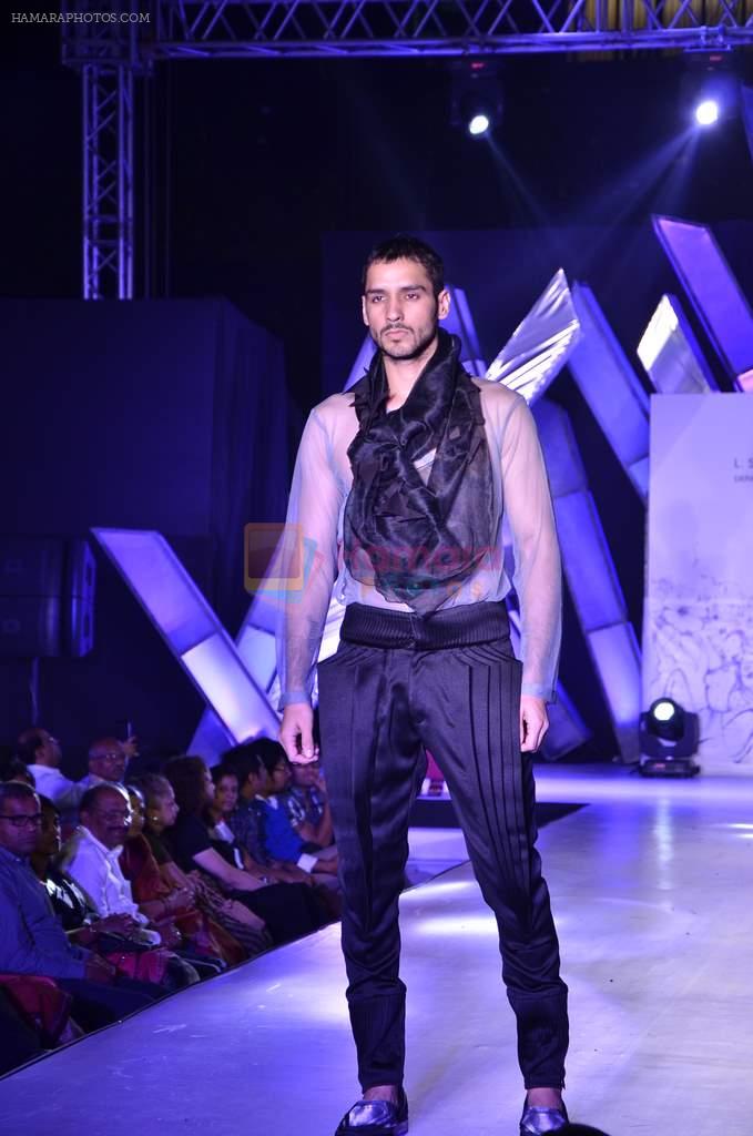 at LS Raheja Technical's Alchemy 2013 Fashion Show in Mumbai on 9th Jan 2013