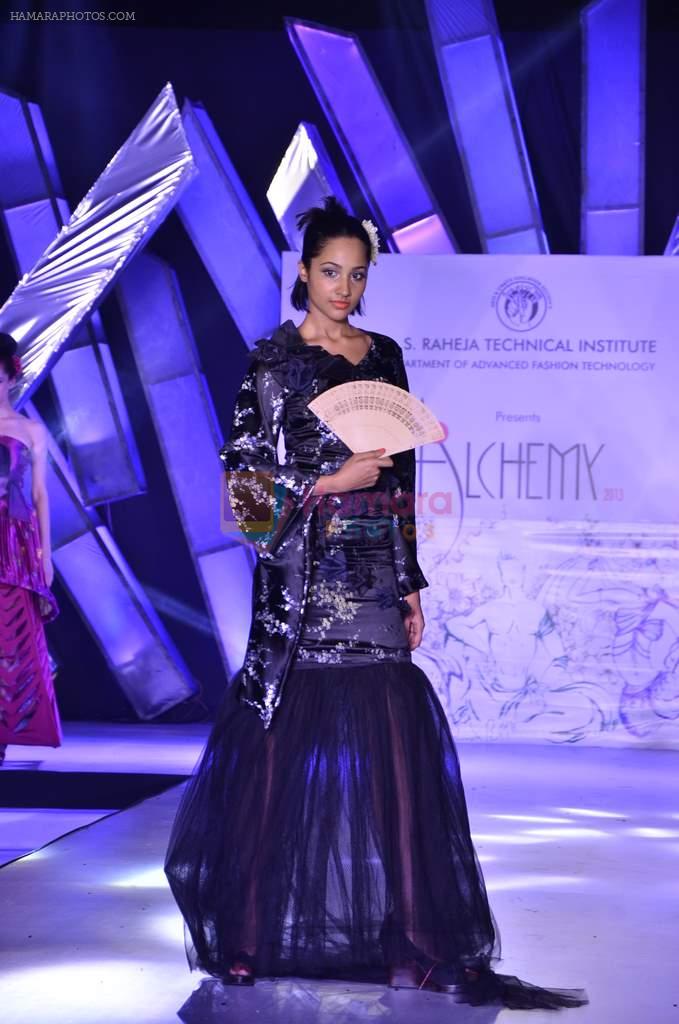 at LS Raheja Technical's Alchemy 2013 Fashion Show in Mumbai on 9th Jan 2013