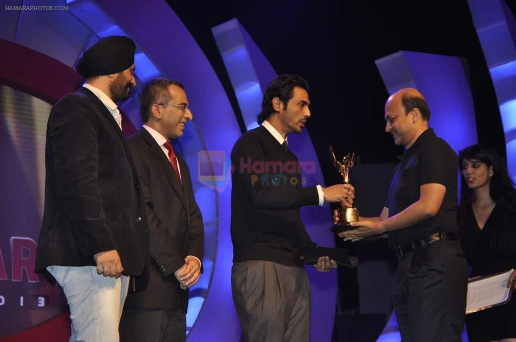 Arjun Rampal at Bloomberg Auto Car Awards in Taj Land's End, Mumbai on 9th Jan 2013