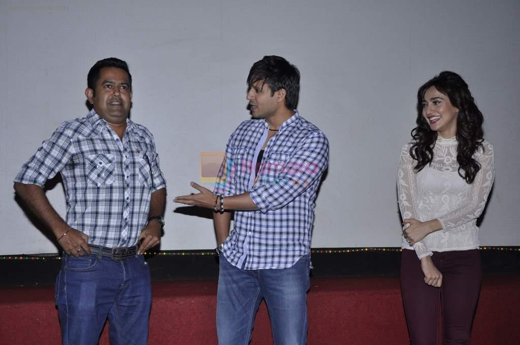 Vivek Oberoi, Neha Sharma at Jayanta Bhai Ki Love Story trailor launch in Gossip, Mumbai on 12th Jan 2013