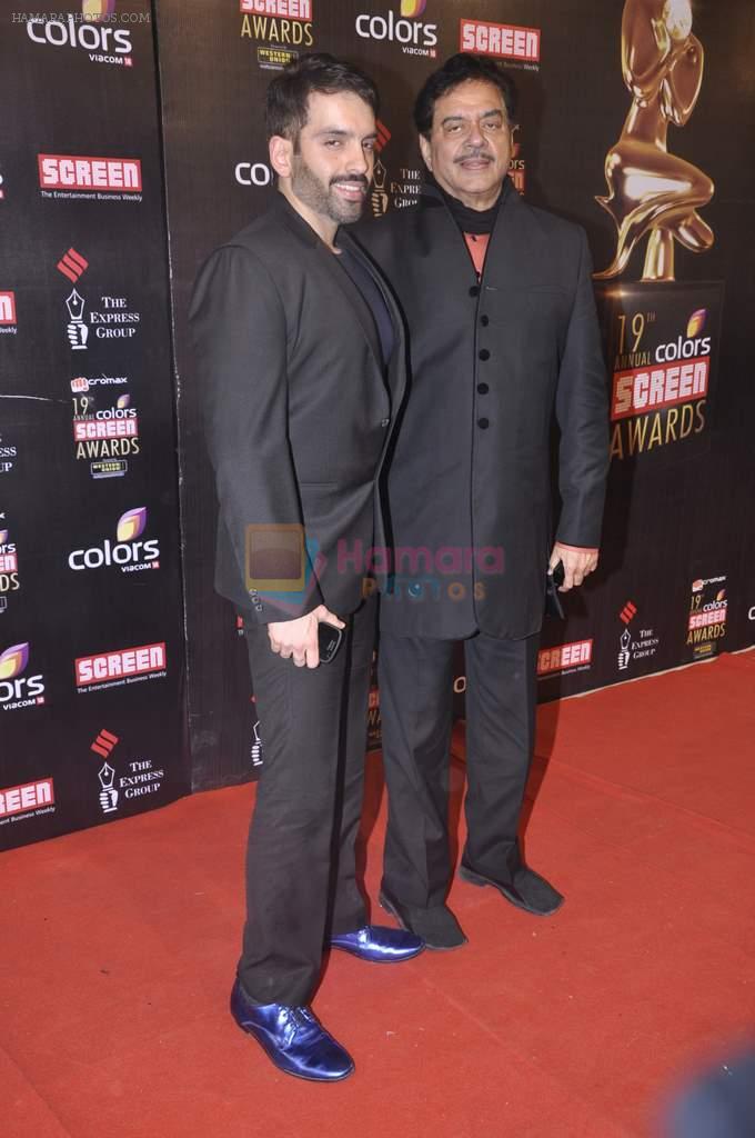 Shatrughan Sinha at Screen Awards red carpet in Mumbai on 12th Jan 2013