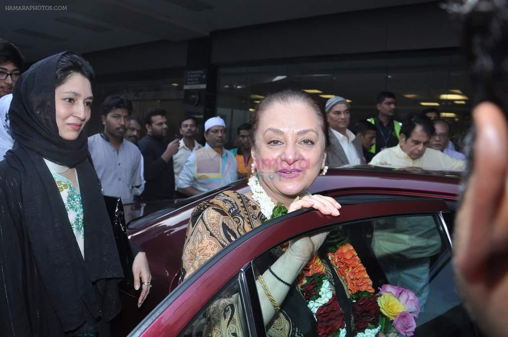 Saira Banu returns from Haj in International Airport, Mumbai on 13th Jan 2013
