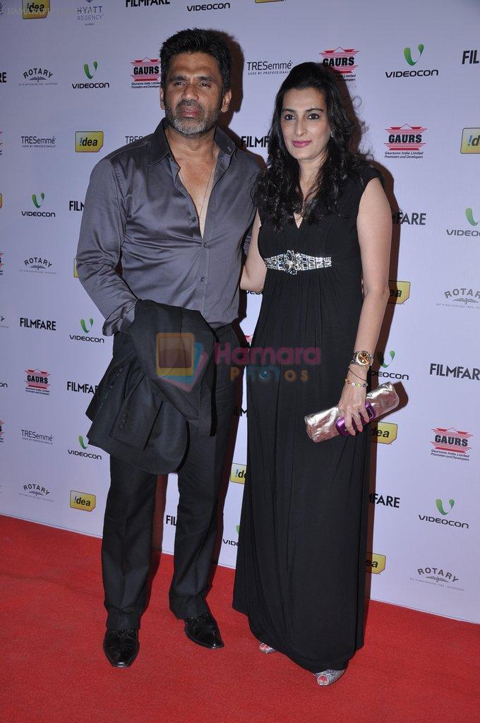 Sunil Shetty, Mana Shetty at Filmfare Nomination bash in Mumbai on 14th Jan 2013