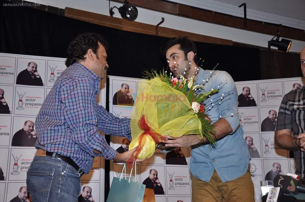 Ranbir Kapoor lends acting tips at Actor prepares event in Santacruz, Mumbai on 15th Jan 2013