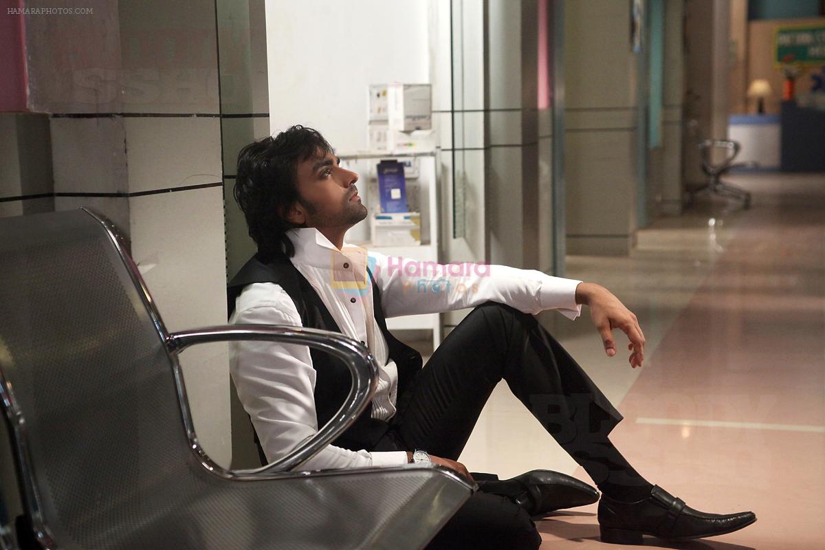 Akash in the still from movie Bloody Isshq