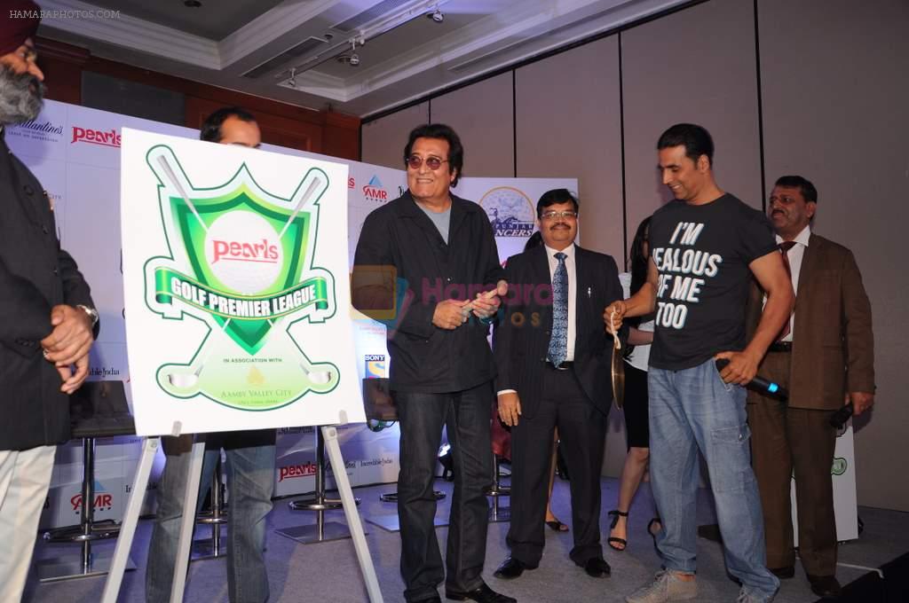 Akshay Kumar and Vinod Khanna at Golf Premiere League event in J W Marriott, Mumbai on 18th Jan 2013