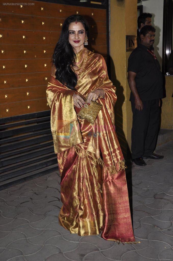 Rekha at Filmfare Awards 2013 in Yashraj Studio, Mumbai on 20th Jan 2013