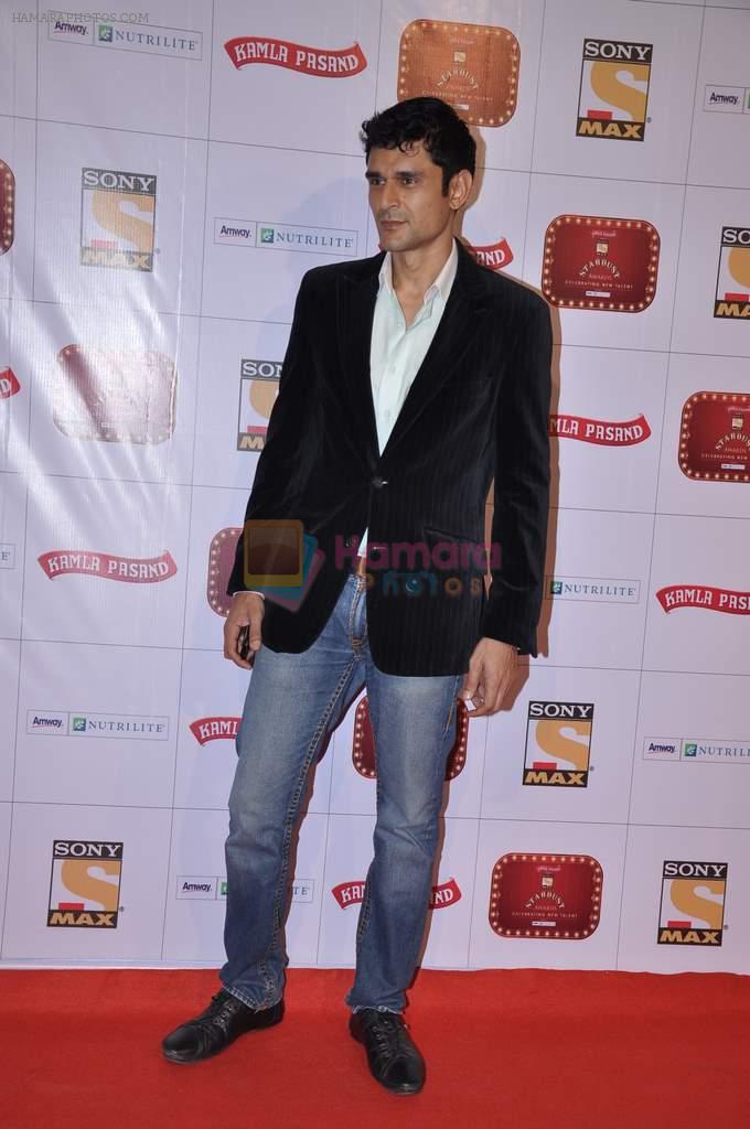 Niketan Madhok at Stardust Awards 2013 red carpet in Mumbai on 26th jan 2013