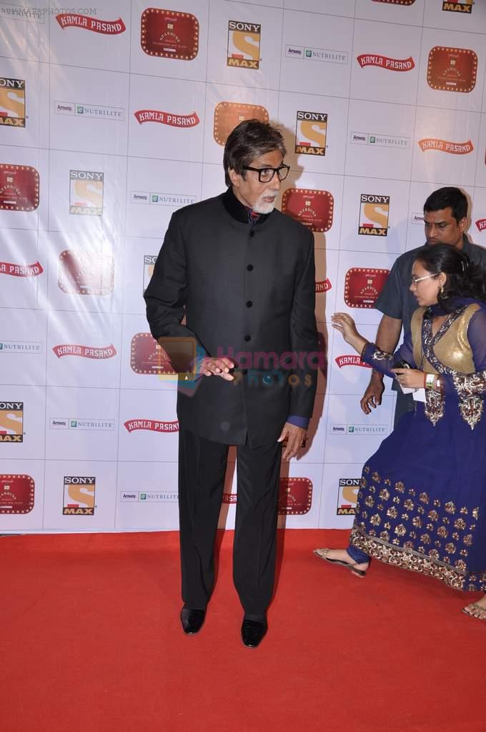 Amitabh Bachchan at Stardust Awards 2013 red carpet in Mumbai on 26th jan 2013