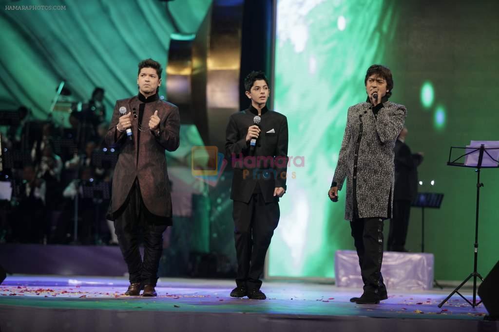 Shaan at Global peace concert in Andheri Sports Complex, Mumbai on 30th Jan 2013
