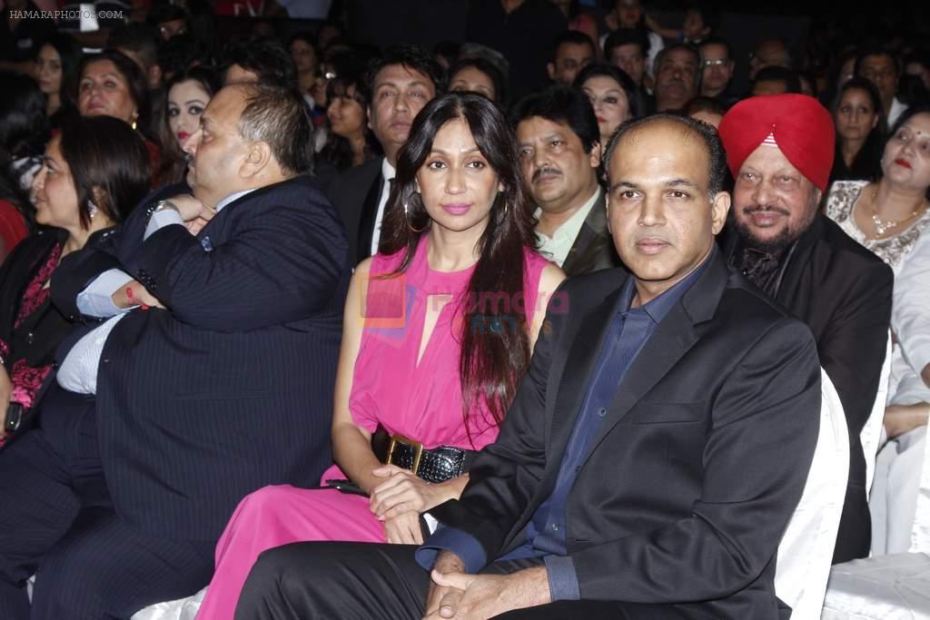 Ashutosh Gowariker, Sunita Gowariker at Global Sounds Of Peace live concert in Andheri Sports Complex, Mumbai on 30th Jan 2013