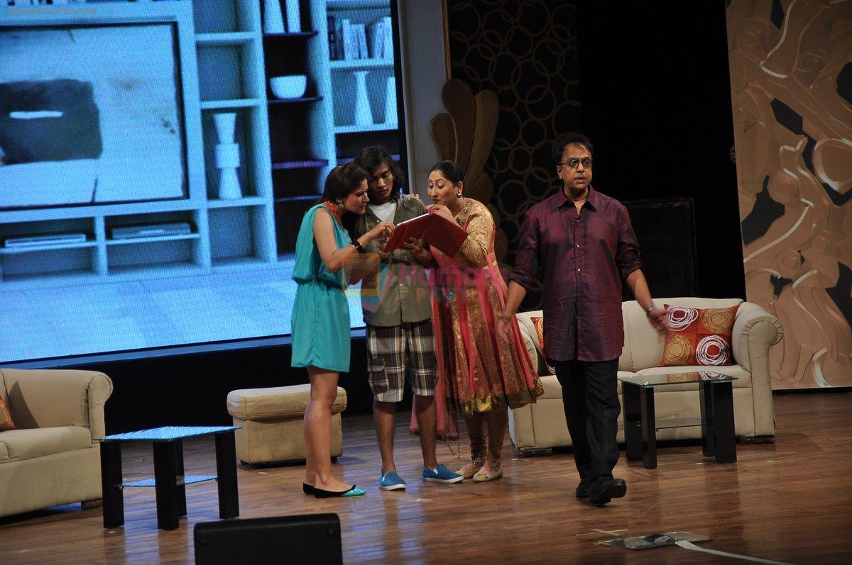 Anant Mahadevan watch Blame it on yashraj play in St Andrews, Mumbai on 4th Feb 2013