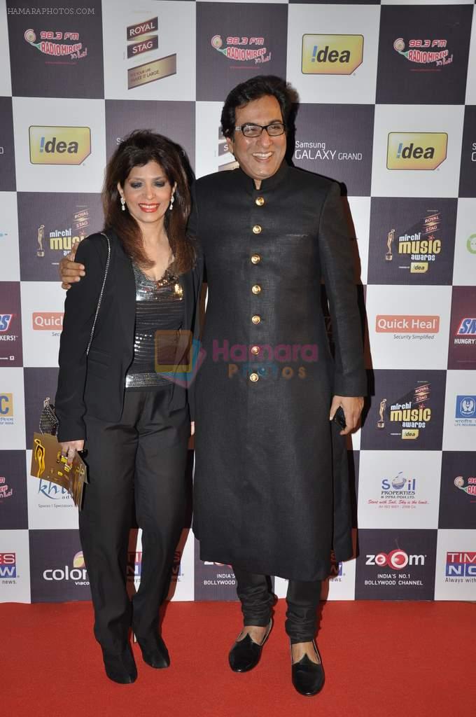 Talat Aziz, Bina Aziz at Radio Mirchi music awards red carpet in Mumbai on 7th Feb 2013