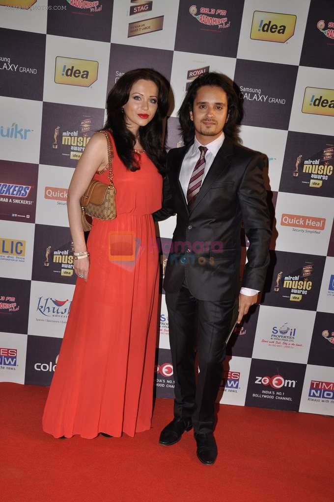 Raghav Sachar, Saidah Jules at Radio Mirchi music awards red carpet in Mumbai on 7th Feb 2013