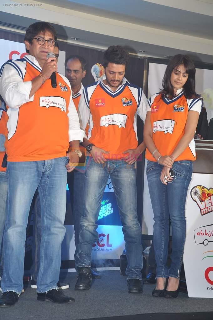Ritesh Deshmukh, Genelia D Souza introduces his CCL team in Trident, Mumbai on 8th Feb 2013