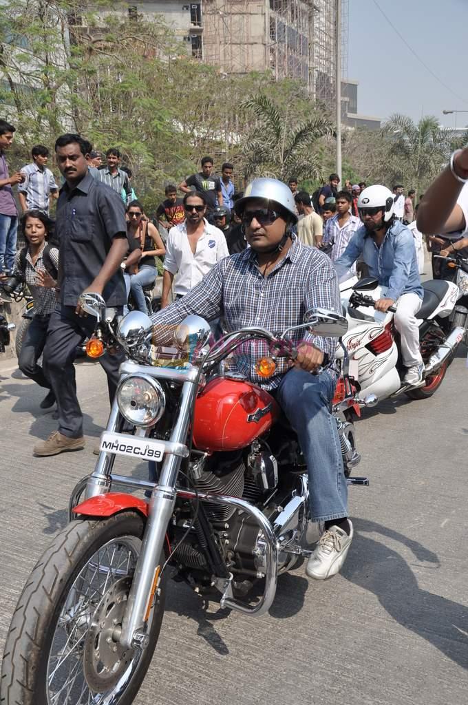 Sanjay Gupta at safety drive rally by 600 bikers in Bandra, Mumbai on 10th Feb 2013