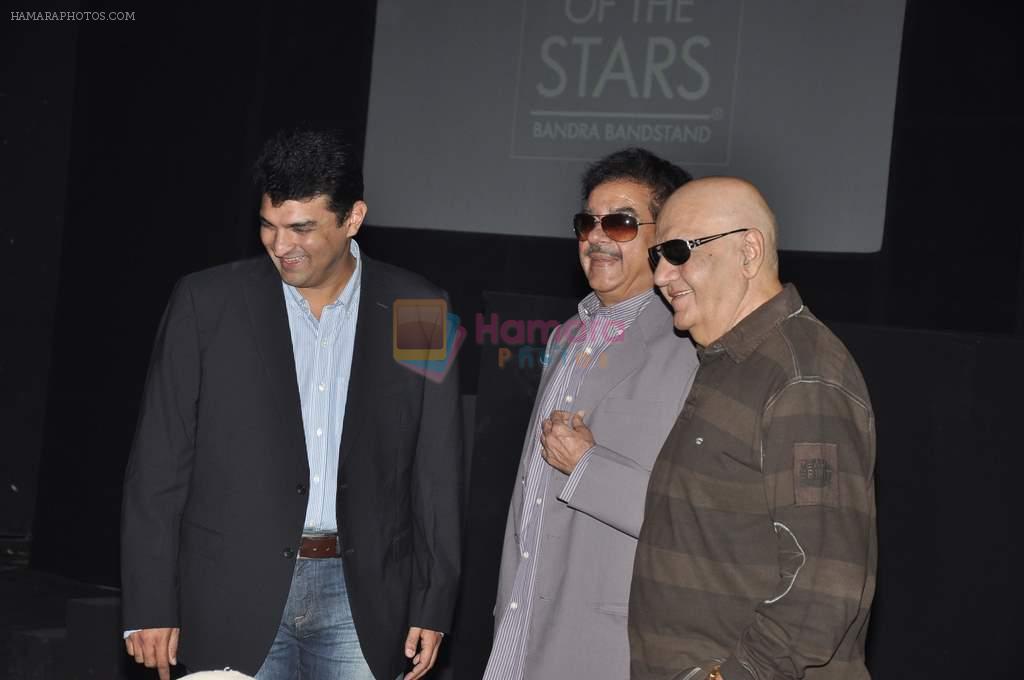 Shatrughan Sinha, Prem Chopra, Siddharth Roy Kapur at UTV Walk the stars with Yash Chopra in Mumbai on 11th Feb 2013