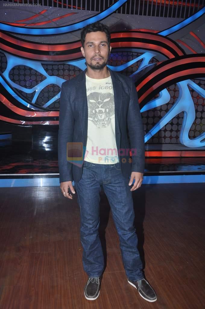 Randeep Hooda promote Murder 3 on the sets of Nach Baliye 5 in Filmistan, Mumbai on 12th Feb 2013