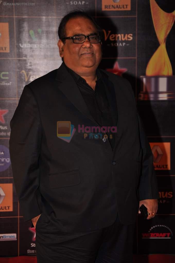 Satish Kaushik at Star Guild Awards red carpet in Mumbai on 16th Feb 2013