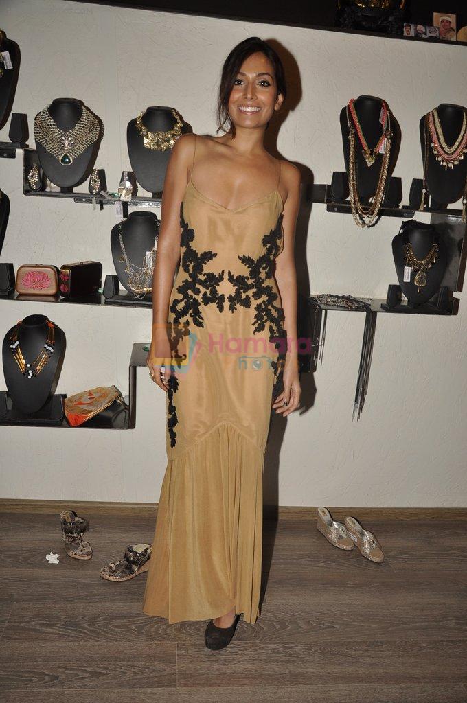 Monica Dogra at Atosa Fashion Preview in Mumbai on 22nd Feb 2013