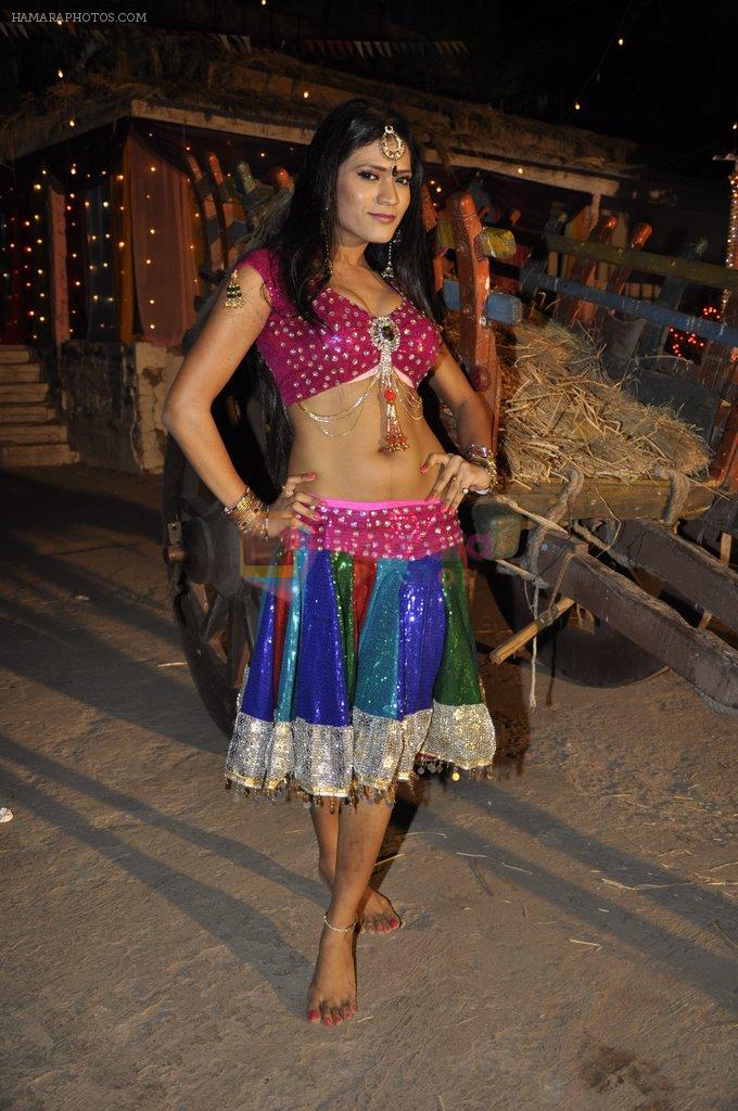 Mohini Neelakanta Shoot for item song on the sets of Ajay Yadav's Ghubaar on 1st March 2013